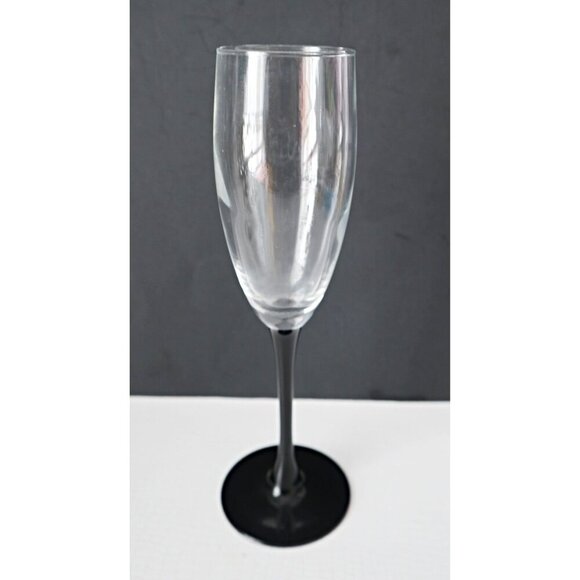 4 Vintage LUMINARC Black Stemmed Champagne Flutes France - Picture 4 of 5